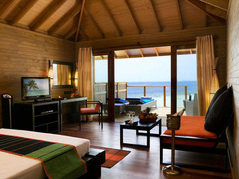 Vilamendhoo Island Resort