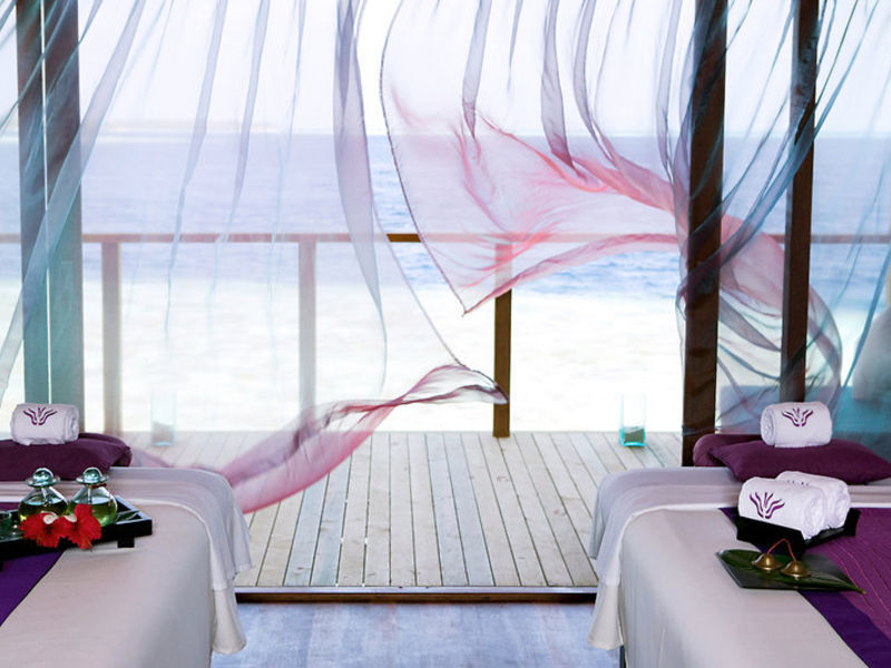 Vilamendhoo Island Resort