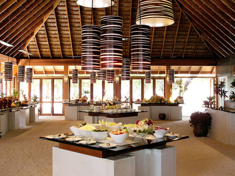Vilamendhoo Island Resort