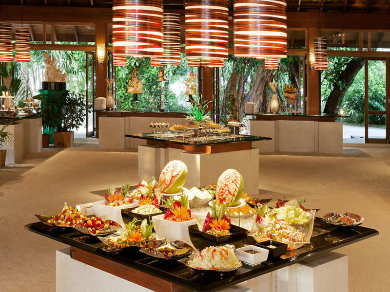 Vilamendhoo Island Resort & Spa