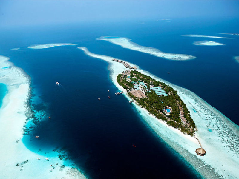 Vilamendhoo Island Resort & Spa