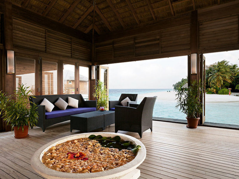 Vilamendhoo Island Resort & Spa
