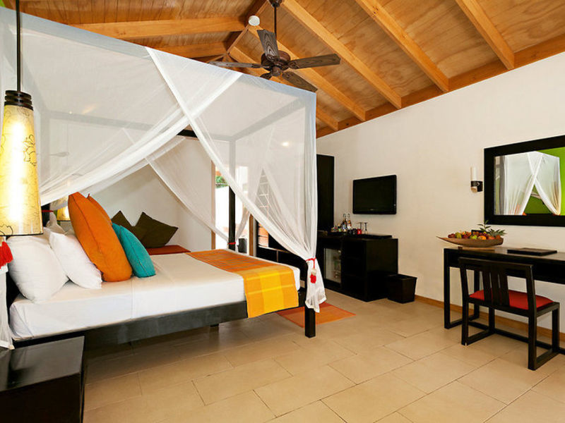 Vilamendhoo Island Resort & Spa