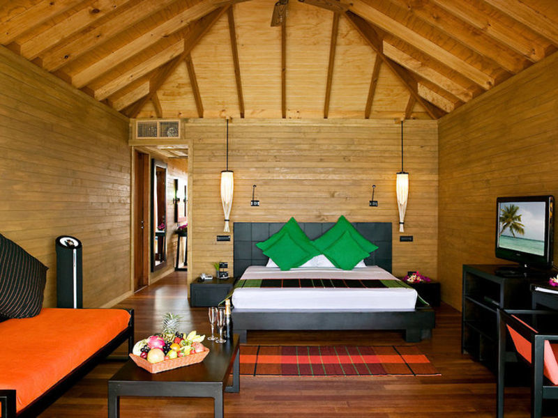 Vilamendhoo Island Resort & Spa