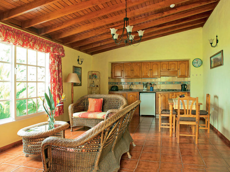 Villa & Casitas Caldera