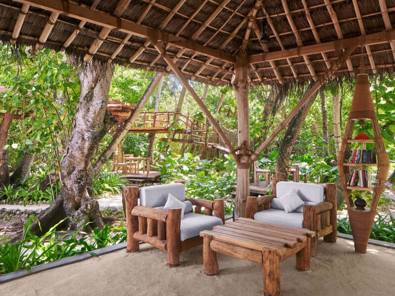 Villa Park Sun Island