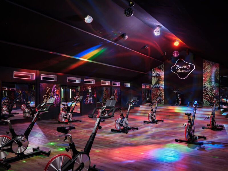 Villa Park Sun Island