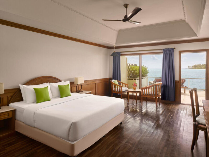 Villa Park Sun Island