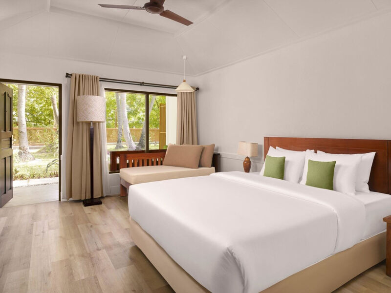 Villa Park Sun Island