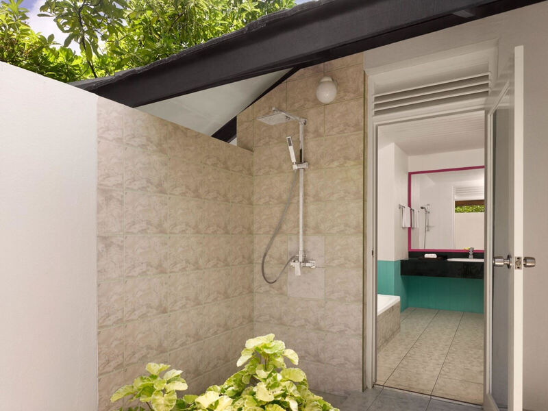 Villa Park Sun Island