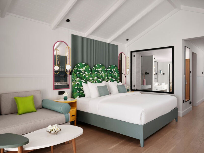 Villa Park Sun Island