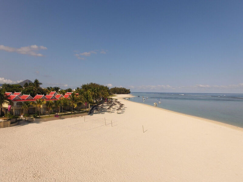 Villas Caroline Beach Hotel