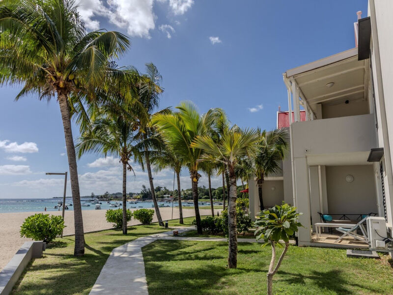 Villas Caroline Beach Hotel