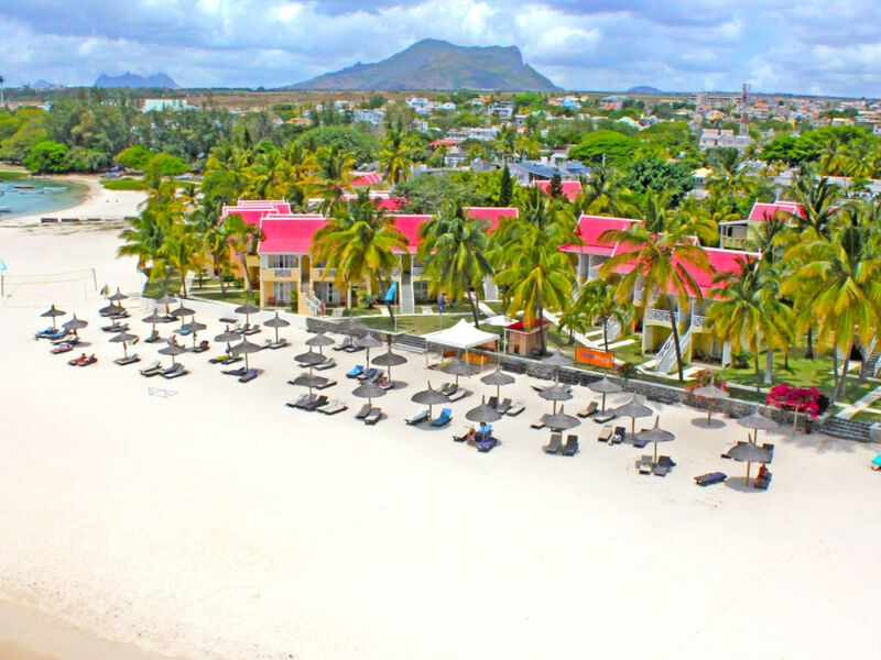 Villas Caroline Beach Hotel