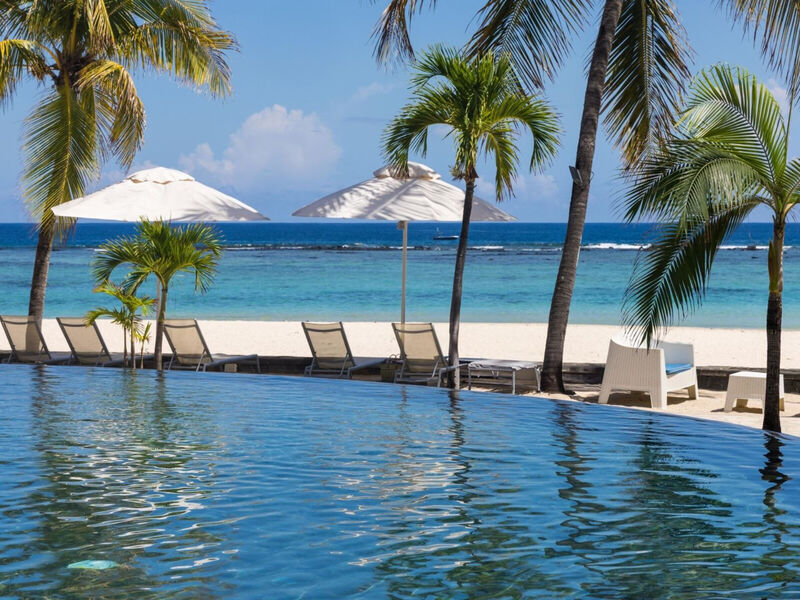 Villas Caroline Beach Hotel