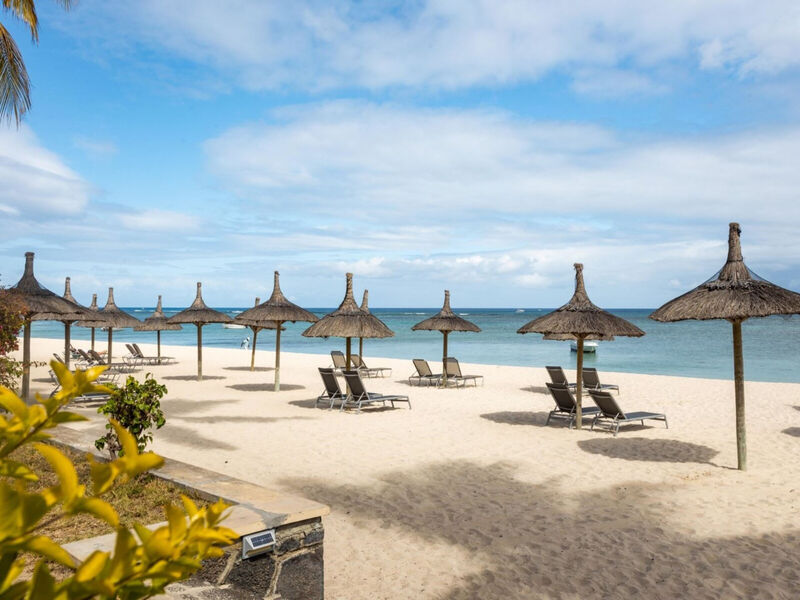 Villas Caroline Beach Hotel