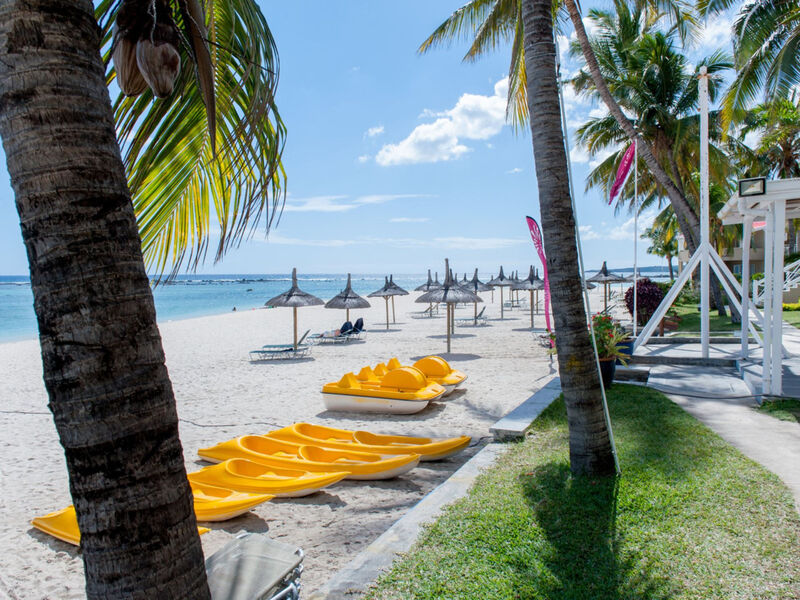 Villas Caroline Beach Hotel