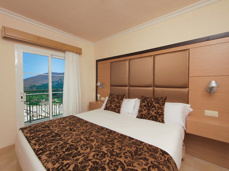 Viva Cala Mesquida Club T