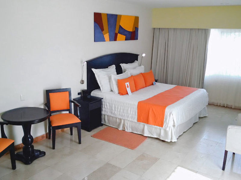 Viva Wyndham Azteca Beach