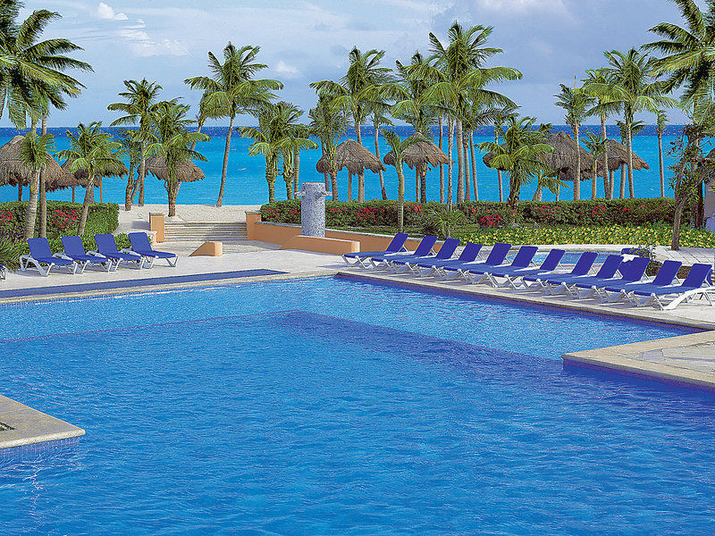 Viva Wyndham Azteca Beach