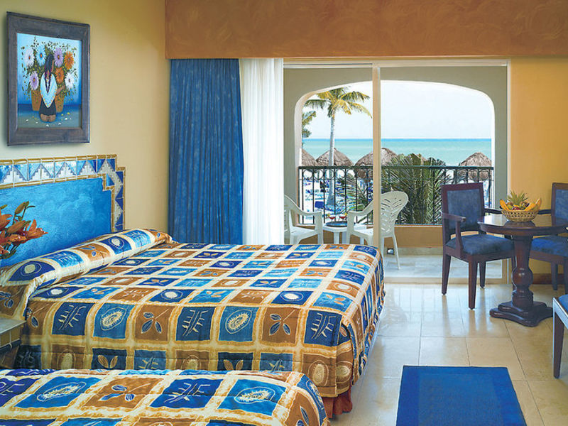 Viva Wyndham Azteca Beach