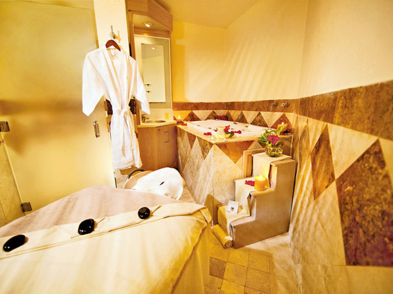 Viva Wyndham Maya Beach