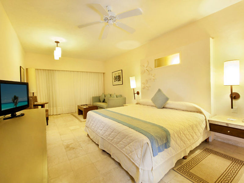 Viva Wyndham Maya Beach