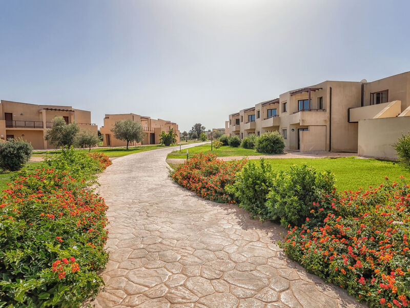 Voi Arenella Resort