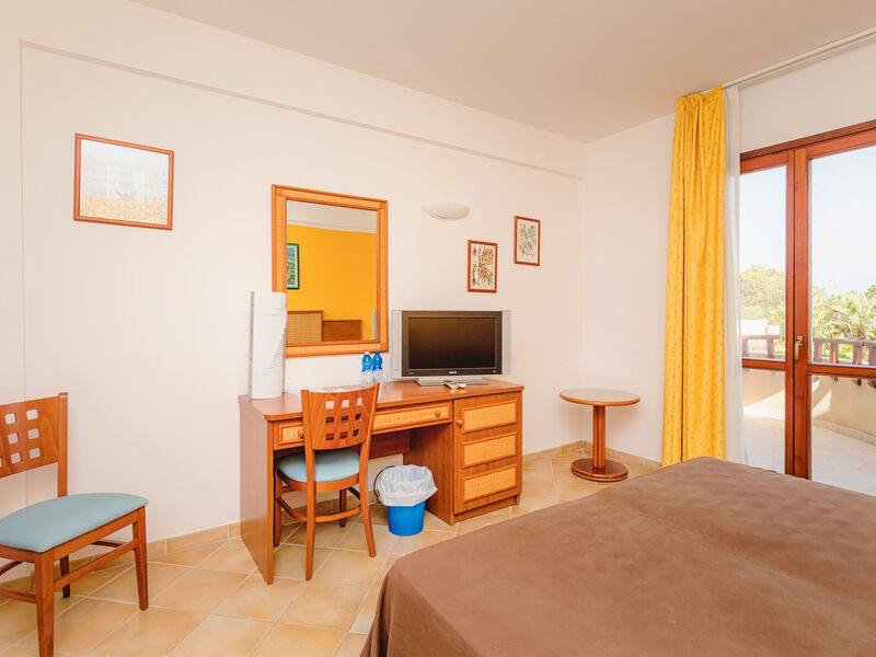Voi Arenella Resort