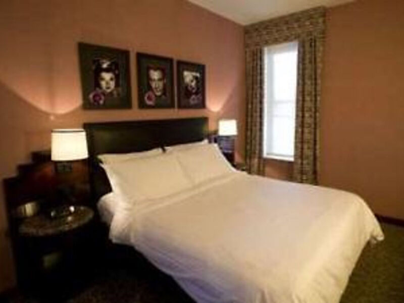 Washington Square Hotel