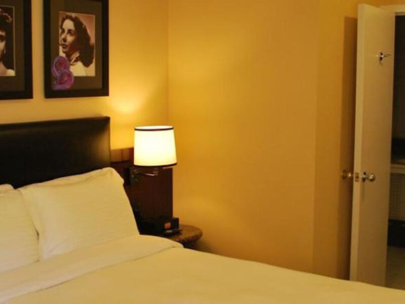 Washington Square Hotel