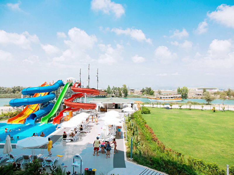 Water Side Resort & Spa