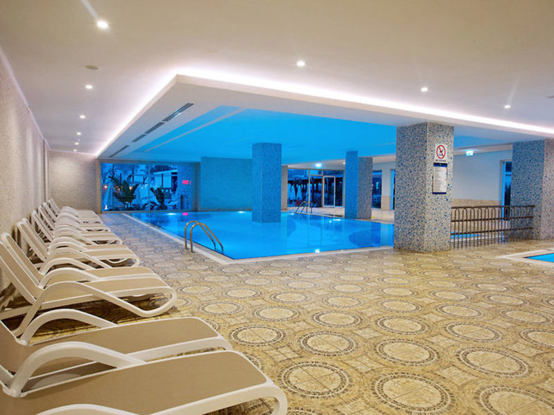 Water Side Resort & Spa
