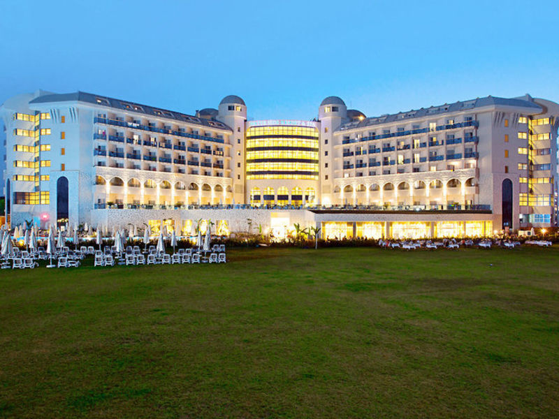 Water Side Resort & Spa