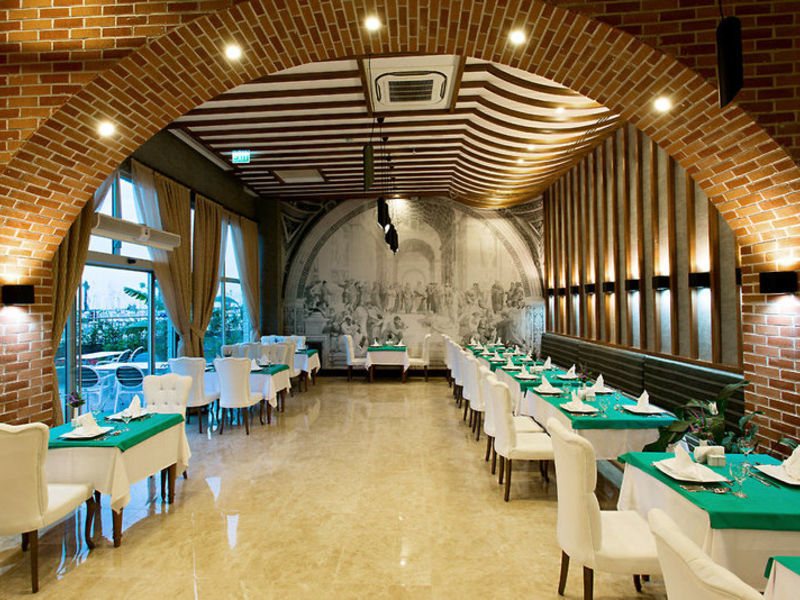 Water Side Resort & Spa