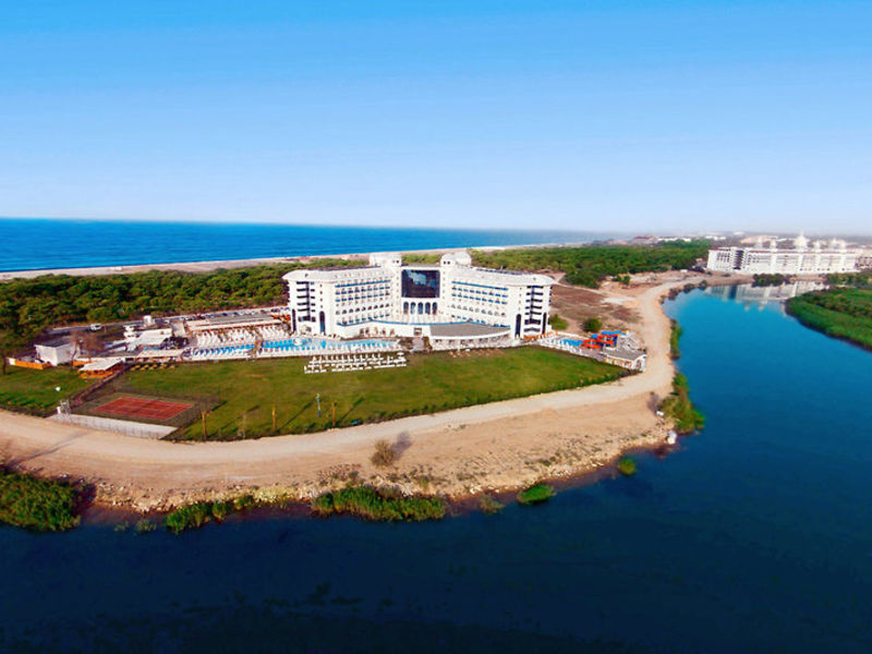 Water Side Resort & Spa