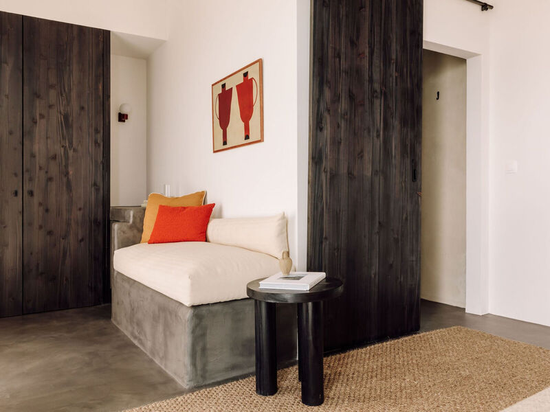 White Exclusive Suites & Villas