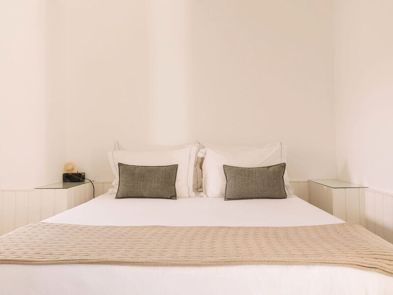 White Exclusive Suites & Villas