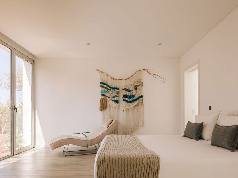 White Exclusive Suites & Villas