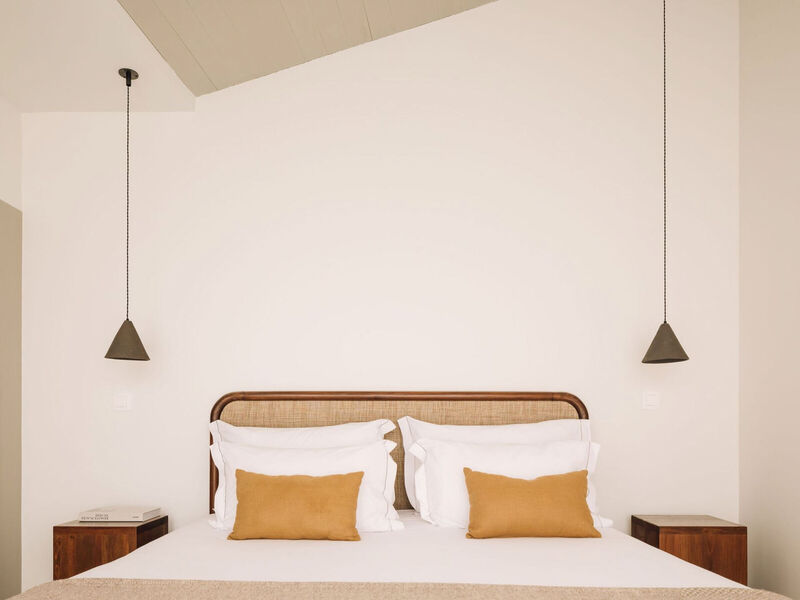 White Exclusive Suites & Villas