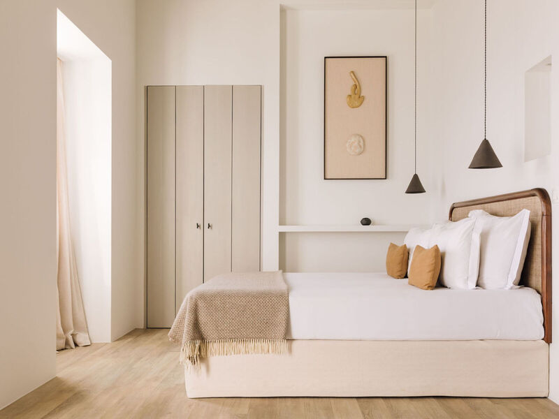 White Exclusive Suites & Villas