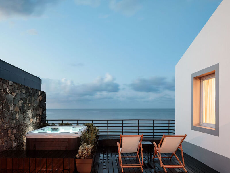 White Exclusive Suites & Villas