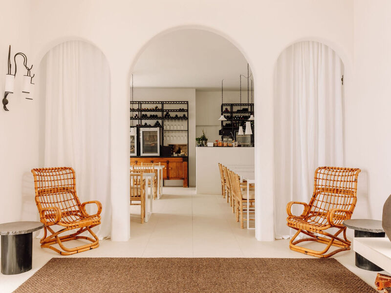 White Exclusive Suites & Villas