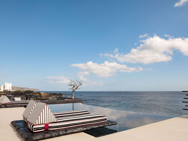 White Exclusive Suites & Villas