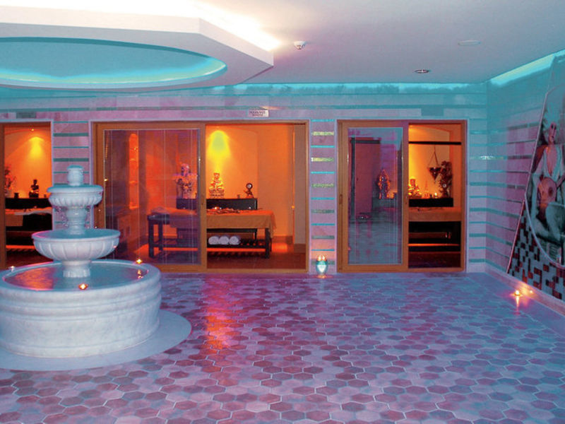 White Gold Hotel & Spa