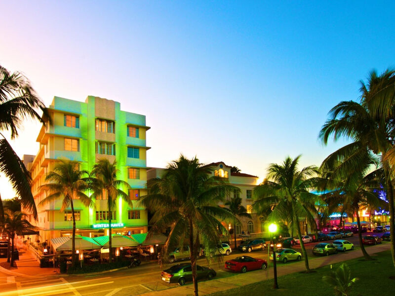 Winter Haven, Autograph Collection