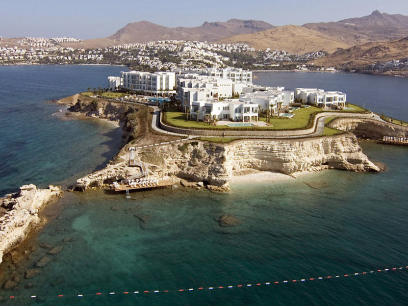 Xanadu Island All Suite