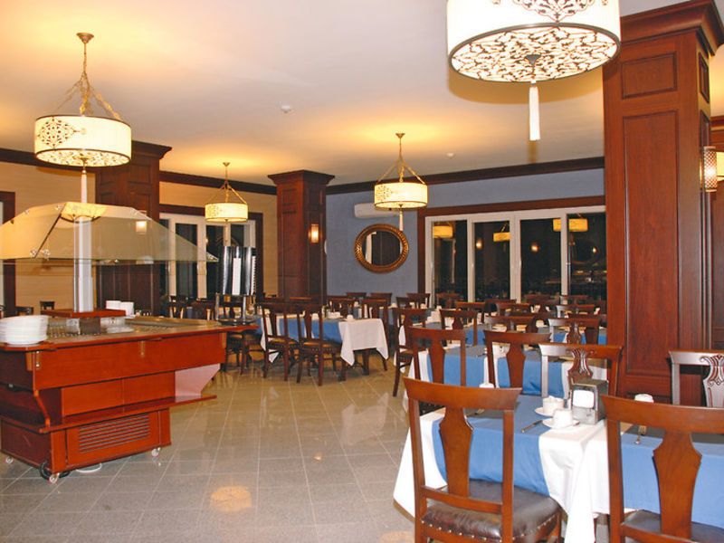 Yali Charme
