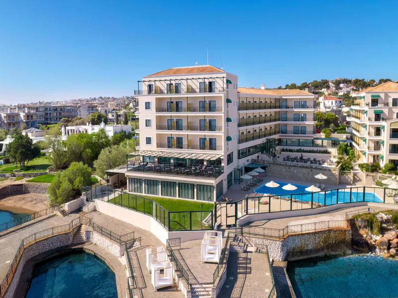 Zeus Essence Ramada Athens