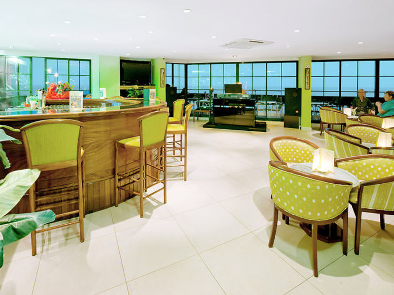 Studios Royal Orchid